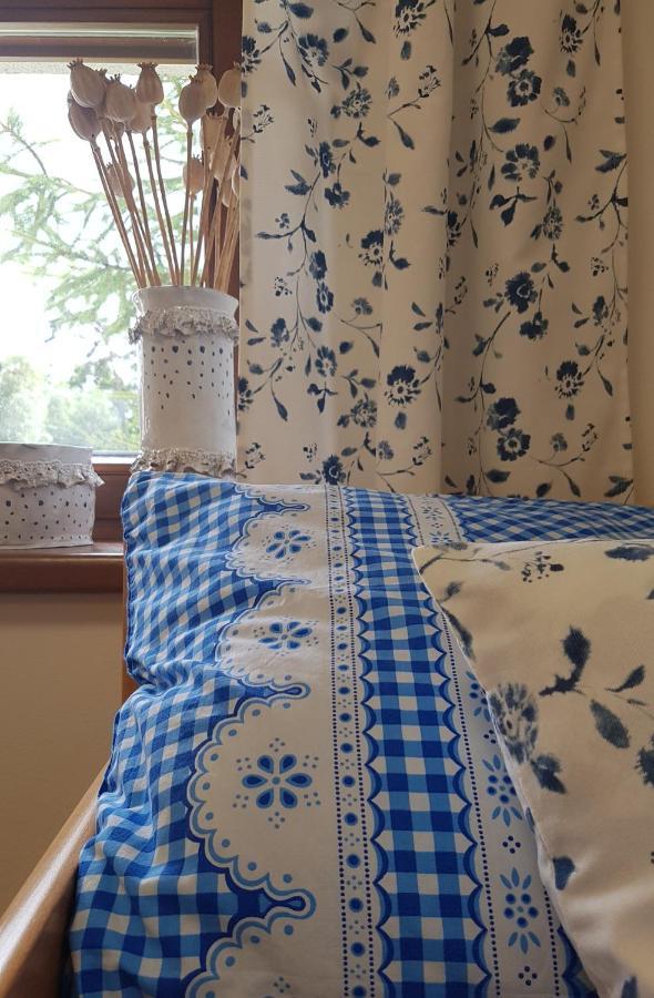 Apartamento Na Samote U Lesa -Rasovna Msecke Zehrovice Exterior foto