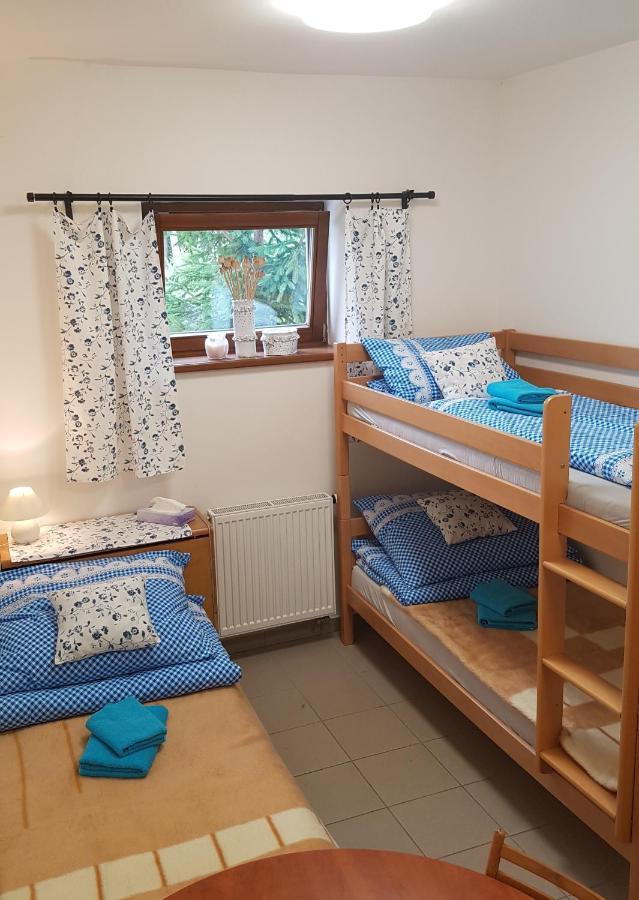 Apartamento Na Samote U Lesa -Rasovna Msecke Zehrovice Exterior foto